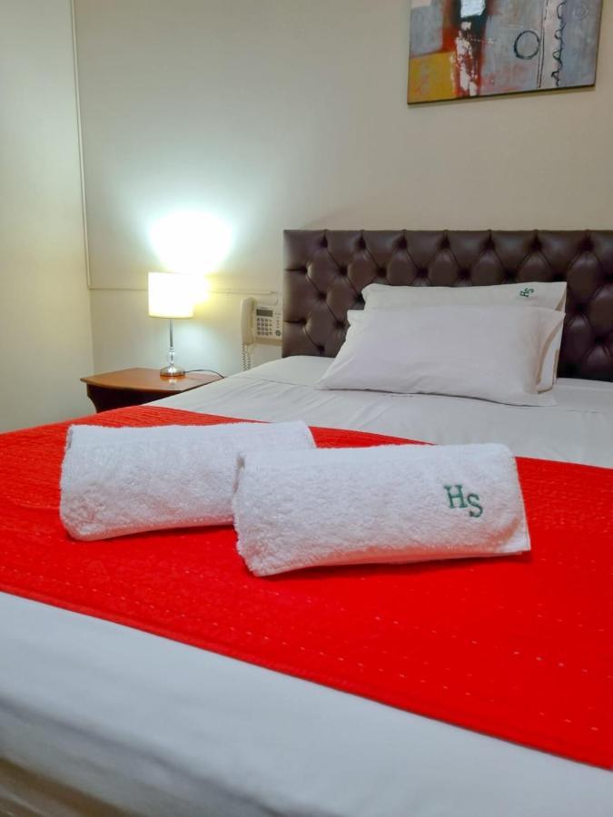 Hostal Solari Trujillo Ngoại thất bức ảnh