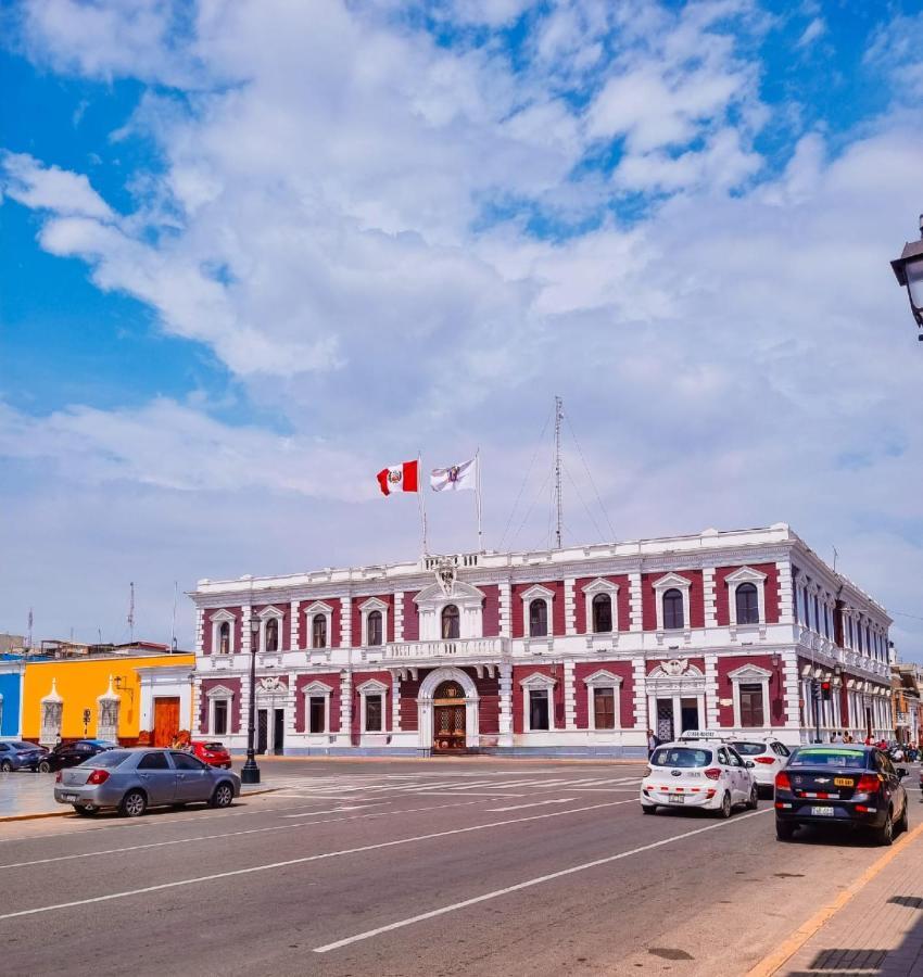 Hostal Solari Trujillo Ngoại thất bức ảnh